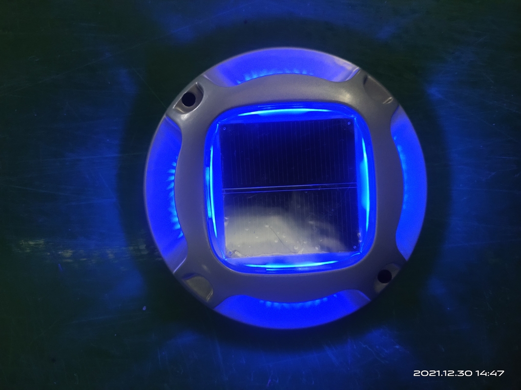 อลูมิเนียมแสงดวงอาทิตย์ Dock ไฟ LED สีขาวอบอุ่น 20 ลูเมน ความสว่าง น้ําหนักเบาสําหรับการติดตั้งง่าย