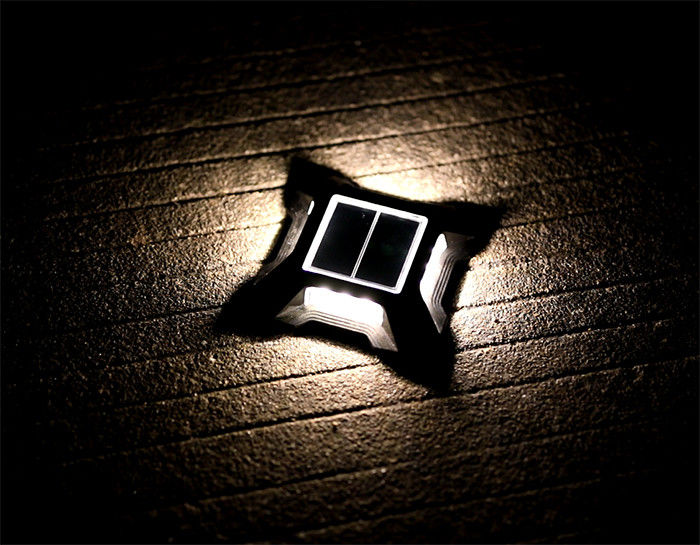 IP 68 กันน้ําแสงอาทิตย์ LED แสงระเบียงภายนอก ประดับแสงอาทิตย์ step dock Lamp สําหรับ patio yard