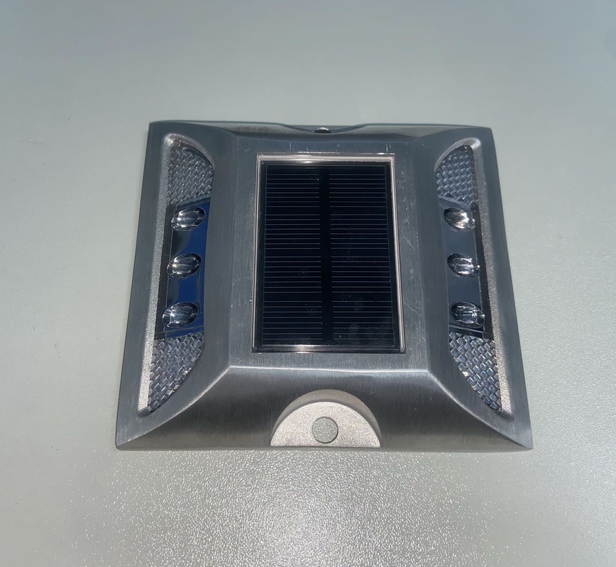 อัลลูมิเนียมสลัด PC โซลาร์พลังงานถนน studs กับ IP68 ระดับกันน้ําและแหล่งแสง LED