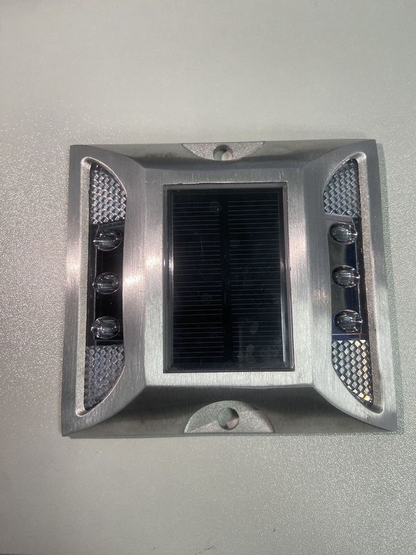 สายด่วนแสงอาทิตย์สีสันเพิ่มความปลอดภัยด้วยระดับกันน้ํา IP68