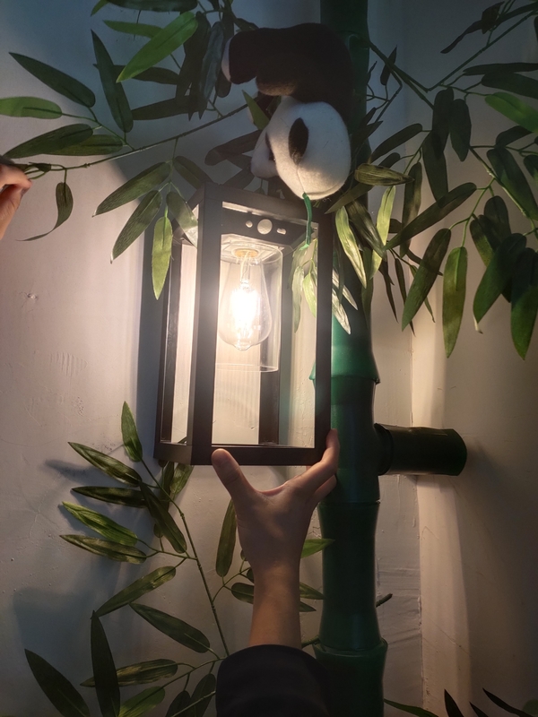 ไฟผนังแสงอาทิตย์ LED นอก IP65 กันน้ํา ไฟสวนแสงอาทิตย์สําหรับรั้วทางเดินหญ้า
