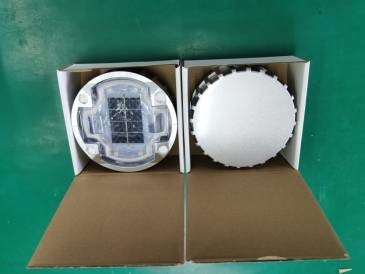 123 * 50 มม ดวงอาทิตย์ LED Stud สําหรับการแก้ไขแสงที่ทนทานและเป็นมิตรกับสิ่งแวดล้อม