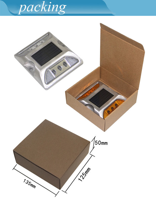 ขาว เหลือง แดง น้ําเงิน เขียว 330g 2V LED ดวงอาทิตย์แรงงานทางการ Studs การทํางาน -20C- 70C อลูมิเนียมสกัด