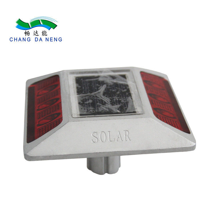 ระยะยาว ทนทาน โซลาร์ LED Road Studs IP68 กันน้ําสําหรับชีวิตการทํางาน 3 ปี