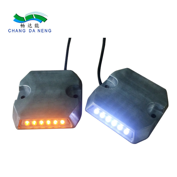 ไฟสัญญาณไฟจราจร LED อลูมิเนียม DC12-24V อุโมงค์ถนน 12 Leds สำหรับTunnel