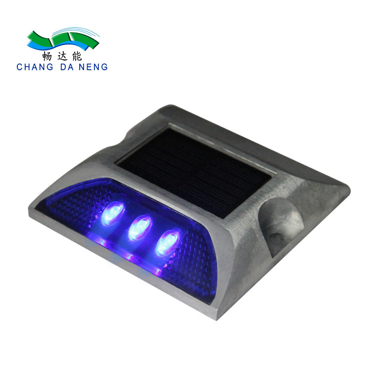 3leds Die Casting อลูมิเนียม Solar Road Studs IP68 Waterproof Solar Driveway Road Marker พร้อมค่าคงที่หรือกระพริบ