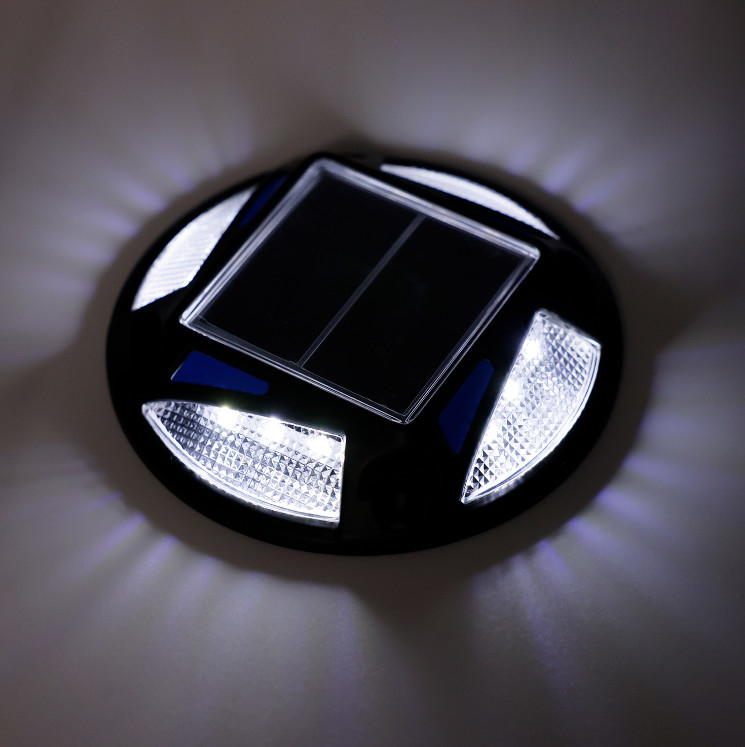 IP67 Cat Eye Solar Dock Lights โคมไฟตั้งพื้นพลังงานแสงอาทิตย์ LED Deck Stair Lights พลังงานแสงอาทิตย์ pwered LED ถนน studs