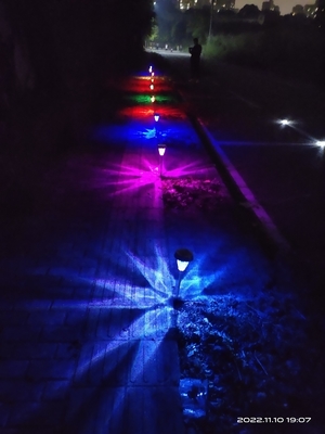 ไฟสวนพลังงานแสงอาทิตย์กันน้ำ IP65 สีสันสดใสสำหรับภายนอก
