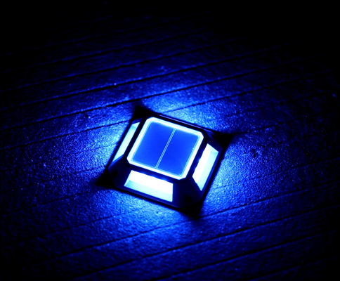 IP67 กันน้ําแสงอาทิตย์ LED Dock ไฟ LED Deck Lamp สําหรับขั้นตอนทางเท้าบันได สวนพื้นที่ทางเดิน