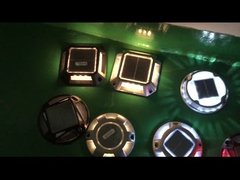 บริษัท CDN ออกแบบใหม่ไฟแท่นชาร์จพลังงานแสงอาทิตย์